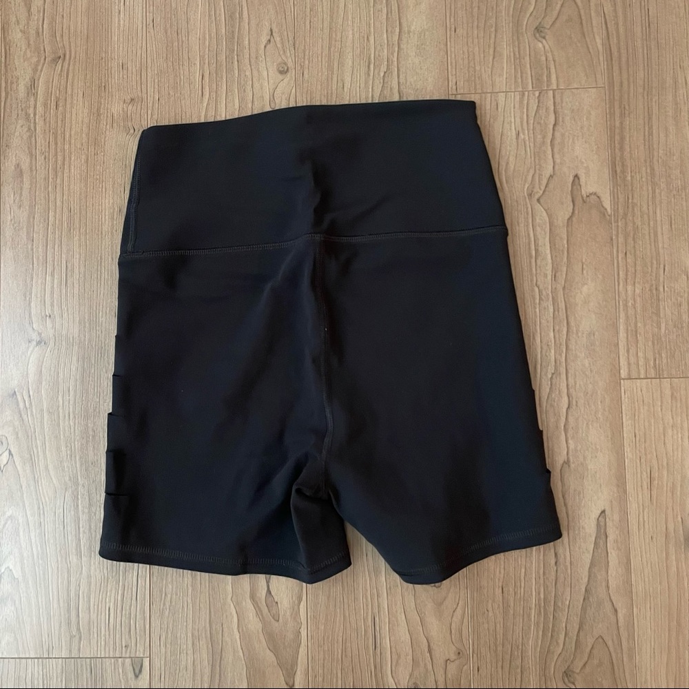 Alo Yoga Ripped Short - Picture 2 of 4